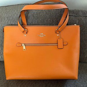 Coach Gallery Tote in Light Orange